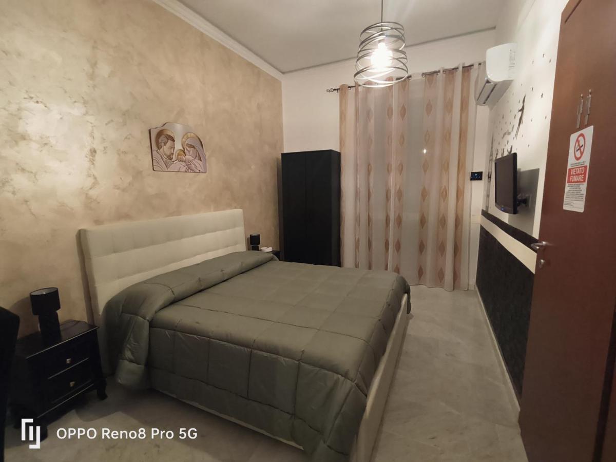 B&B Centrale Мессіна Екстер'єр фото